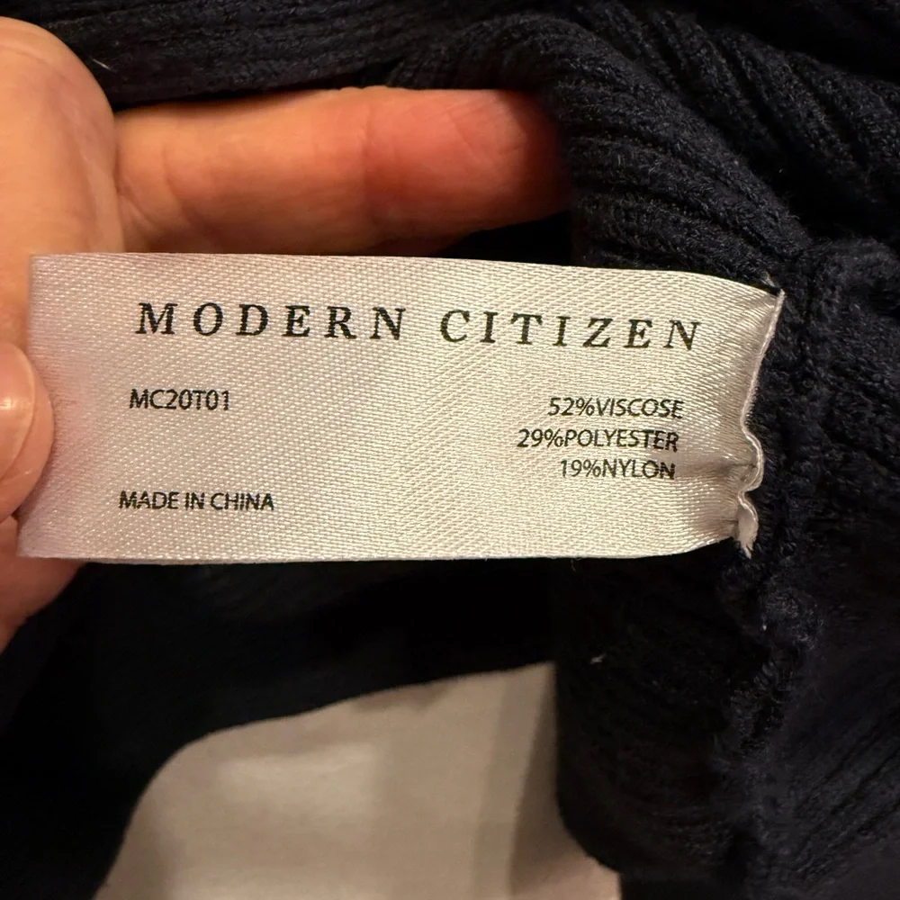 Modern Citizen Women’s Navy Blue Ribbed Sweater sz L - Picture 6 of 8